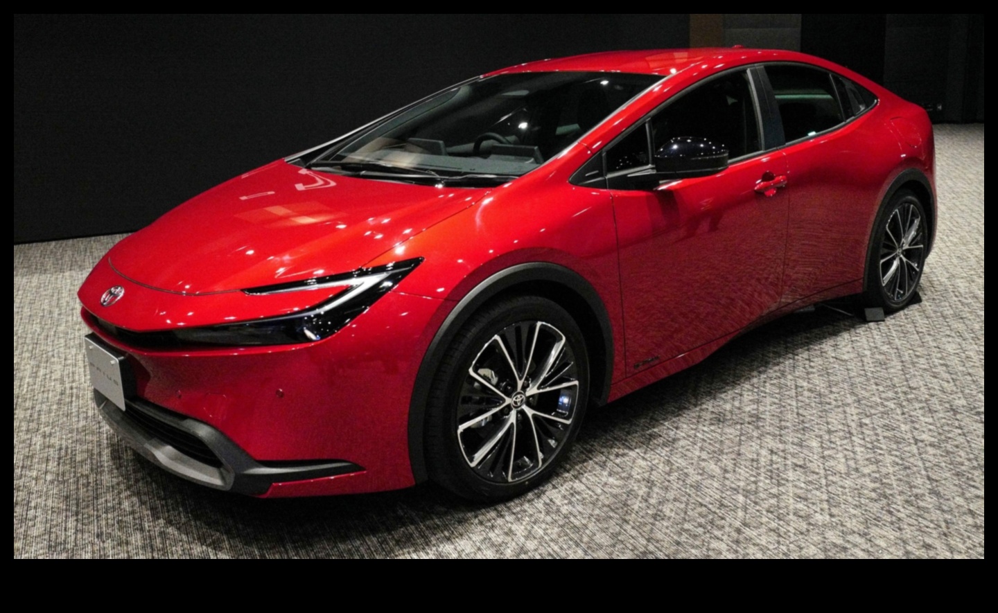 מהפכת עיצוב היברידי: האסתטיקה המודרנית של כלי רכב מותאמים אישית