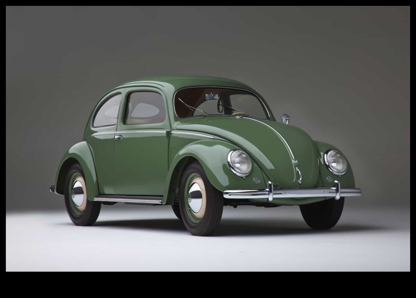 אלגנטיות נצחית: המשיכה המתמשכת של מכוניות יוקרה קלאסיות