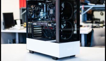 חומרים מארז מחשב: מאלומיניום ועד זכוכית מחוסמת